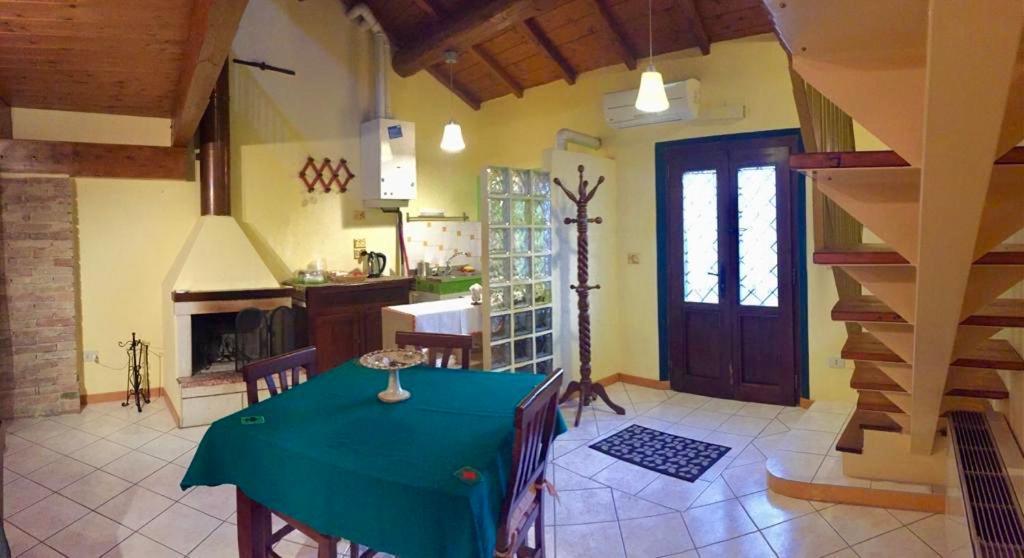 Casa Fiorita Bed and Breakfast Sant'Enea Buitenkant foto